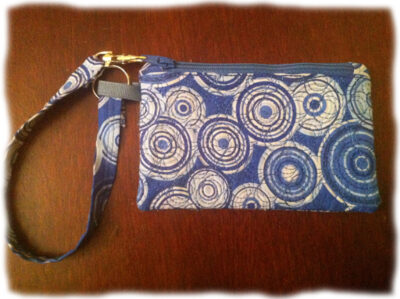 EASY In The Hoop Quilted Top Zipper Wristlet with Tutorial